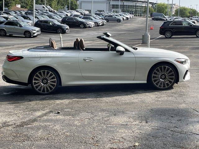 Photo of 2026 MANUFAKTUR Moonlight White Metallic Mercedes-Benz CLE 300