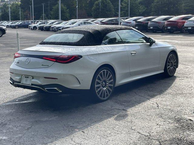 Photo of 2026 MANUFAKTUR Moonlight White Metallic Mercedes-Benz CLE 300