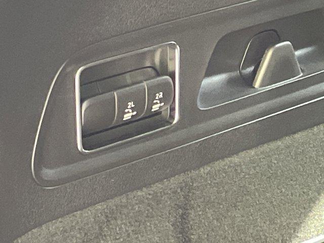 Photo of 2025 Cirrus Silver Metallic Mercedes-Benz GLS 580