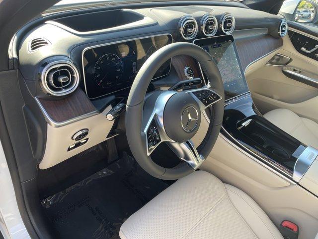 Photo of 2026 MANUFAKTUR Moonlight White Metallic Mercedes-Benz GLC 300