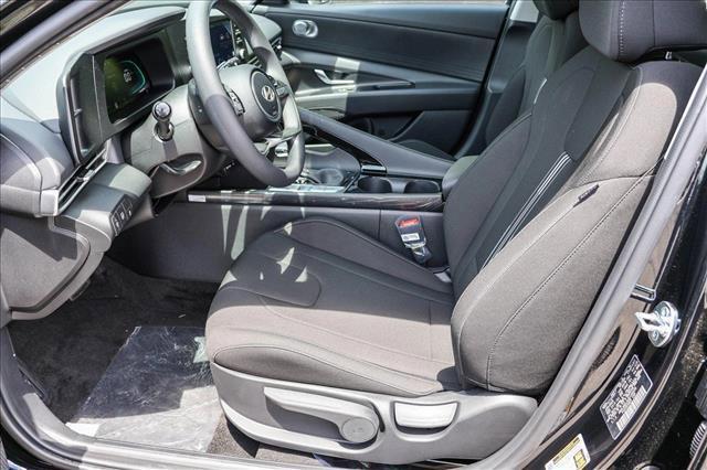 Photo of 2025 Abyss Black Hyundai ELANTRA HEV