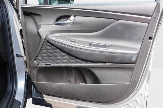 Photo of 2023 Shimmering Silver Hyundai SANTA FE