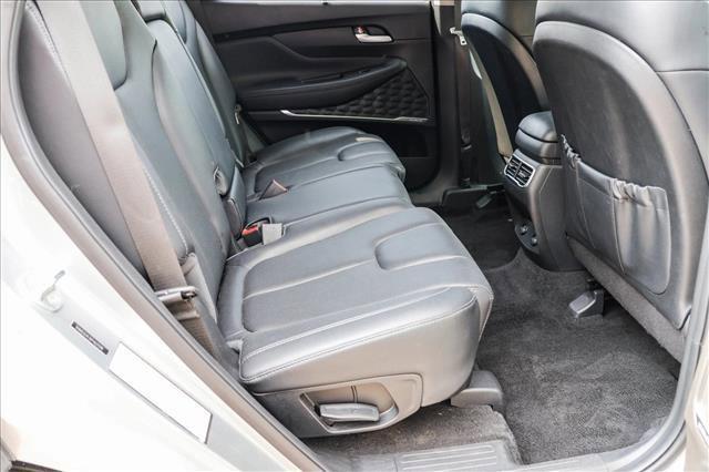 Photo of 2023 Shimmering Silver Hyundai SANTA FE