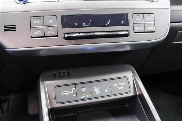 Photo of 2025 Cyber Gray Metallic Hyundai KONA