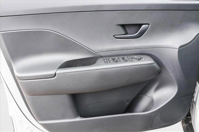 Photo of 2025 Cyber Gray Metallic Hyundai KONA