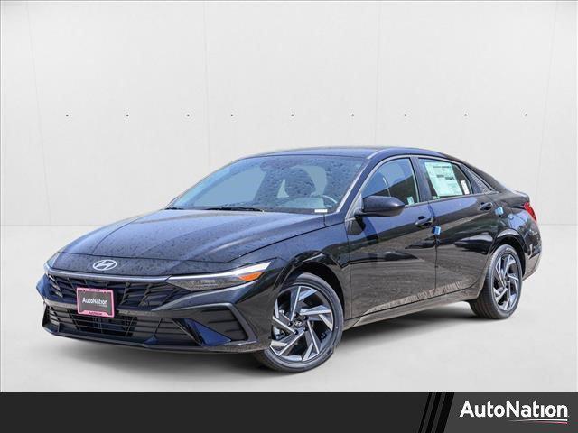 Photo of 2025 Abyss Black Hyundai ELANTRA