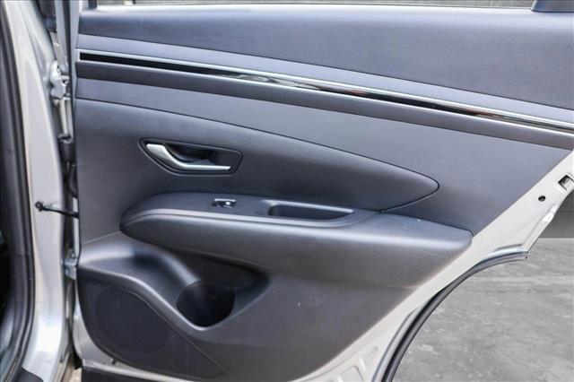 Photo of 2022 Shimmering Silver Hyundai TUCSON