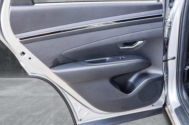 Photo of 2022 Shimmering Silver Hyundai TUCSON