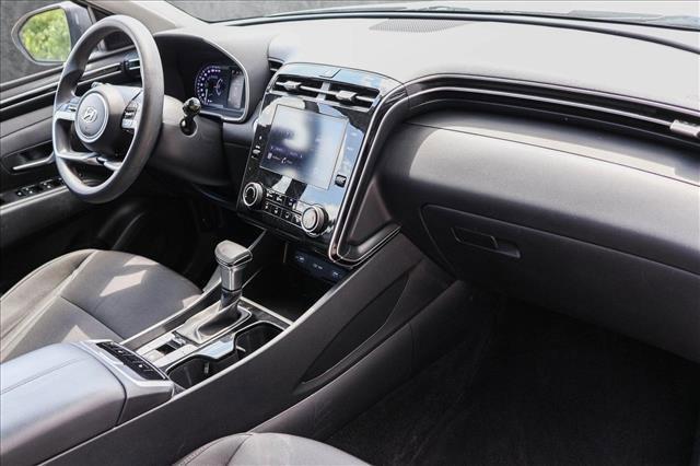 Photo of 2022 Shimmering Silver Hyundai TUCSON