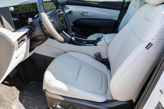 Photo of 2025 Serenity White Pearl Hyundai TUCSON