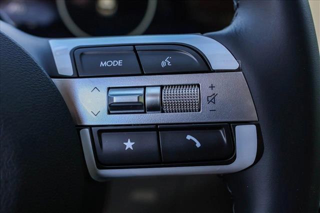 Photo of 2025 Serenity White Pearl Hyundai TUCSON