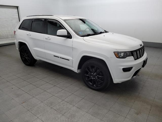 Photo of 2018 Bright White Clearcoat Jeep Grand Cherokee