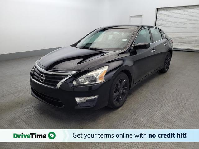 Photo of 2013 Super Black Nissan Altima