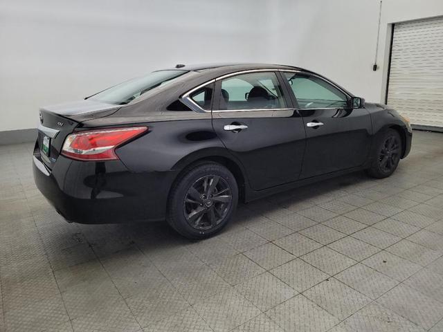 Photo of 2013 Super Black Nissan Altima