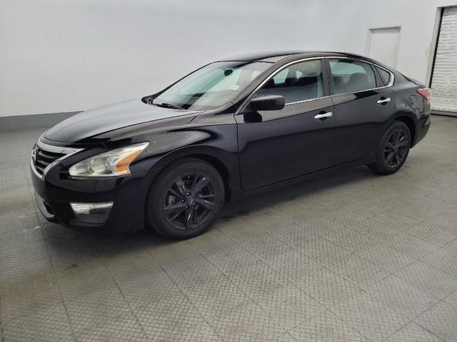Photo of 2013 Super Black Nissan Altima
