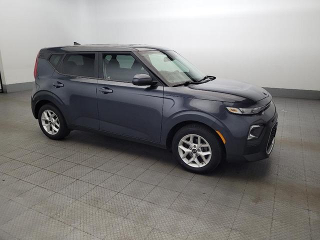 Photo of 2020 Gravity Grey Kia Soul