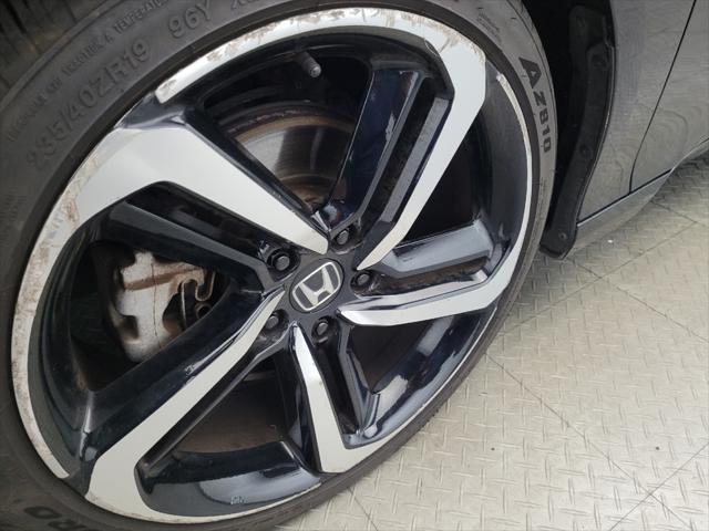 Photo of 2018 Crystal Black Pearl Honda Accord