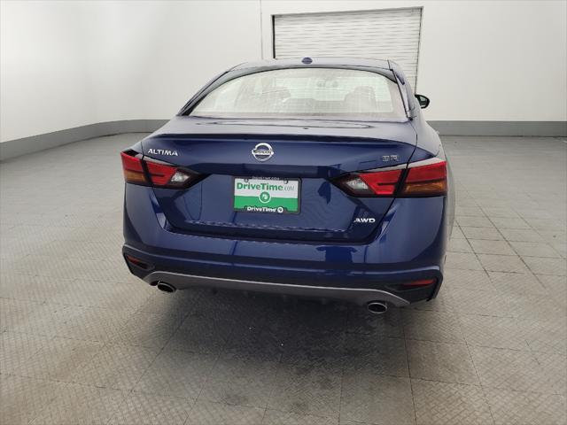 Photo of 2020 Deep Blue Pearl Nissan Altima