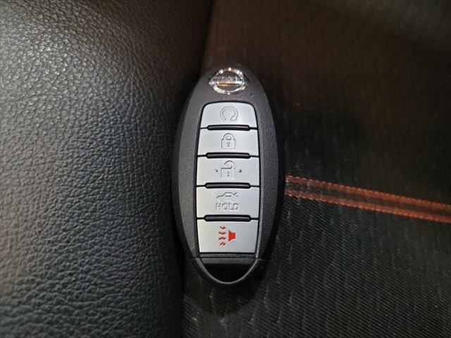 Photo of 2020 Deep Blue Pearl Nissan Altima