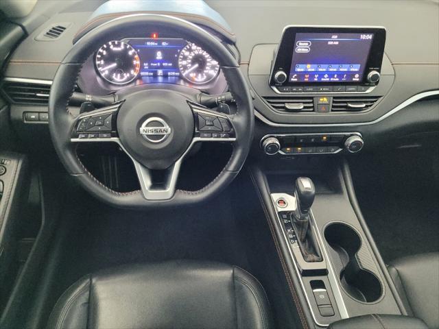 Photo of 2020 Deep Blue Pearl Nissan Altima