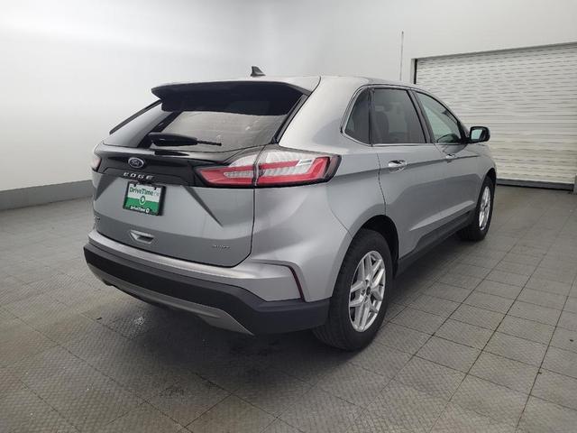 Photo of 2024 Iconic Silver Metallic Ford Edge