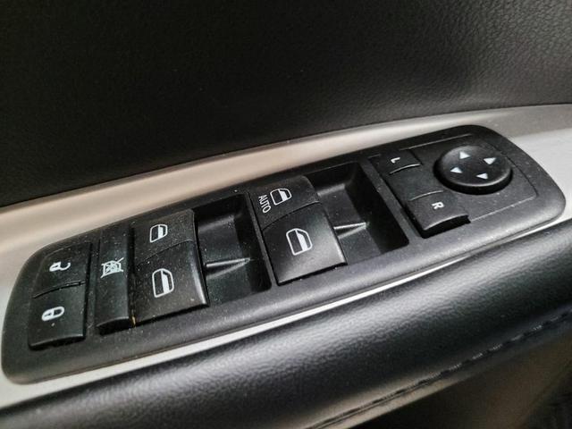 Photo of 2019 Contusion Blue Pearlcoat Dodge Journey