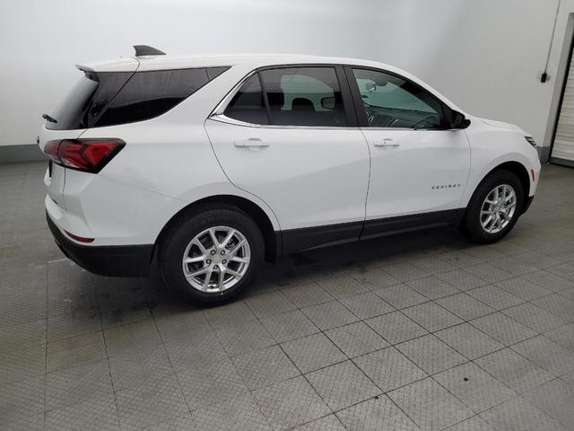 Photo of 2022 Summit White Chevrolet Equinox