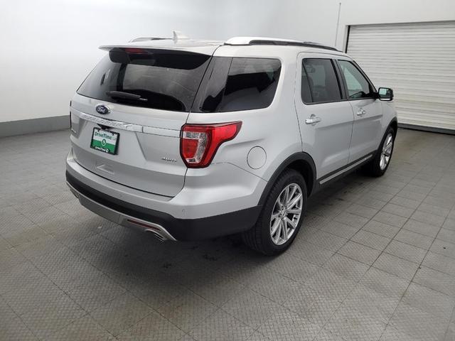 Photo of 2016 White Platinum Metallic Tri-Coat Ford Explorer