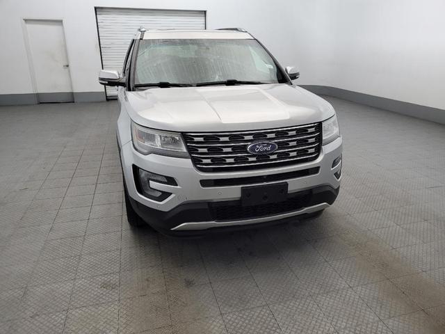 Photo of 2016 White Platinum Metallic Tri-Coat Ford Explorer