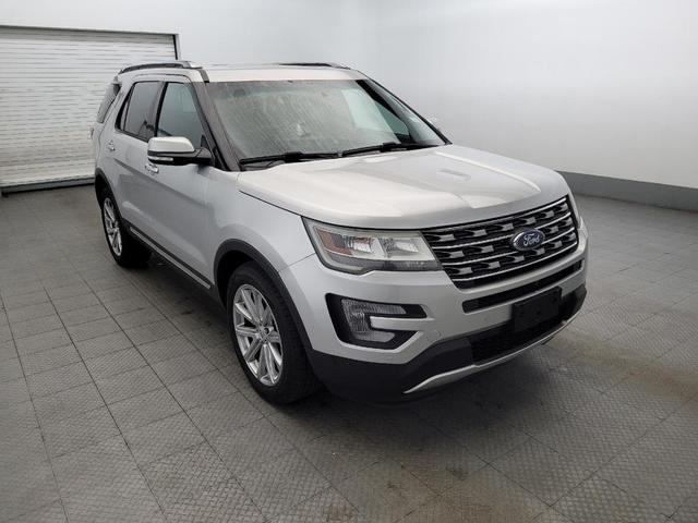 Photo of 2016 White Platinum Metallic Tri-Coat Ford Explorer