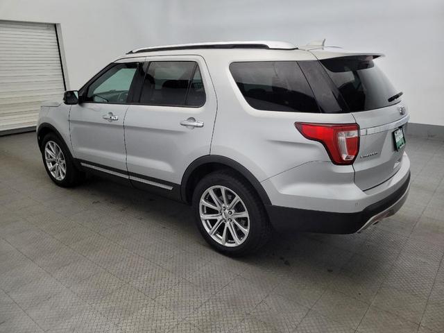 Photo of 2016 White Platinum Metallic Tri-Coat Ford Explorer