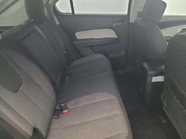 Photo of 2016 Silver Ice Metallic Chevrolet Equinox