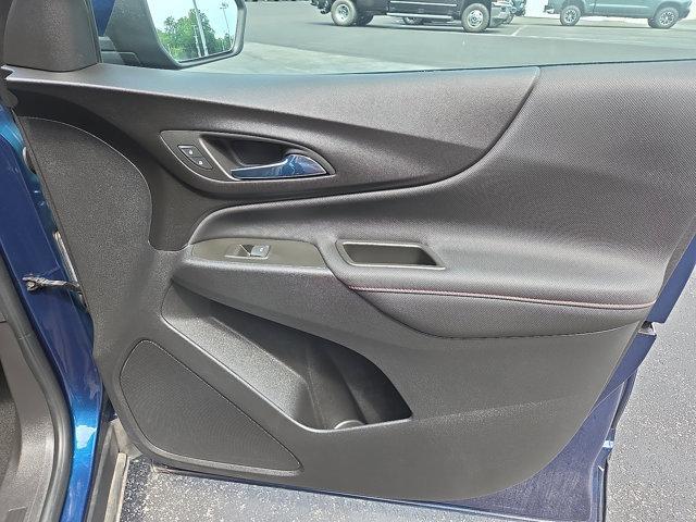 Photo of 2022 Blue Glow Metallic Chevrolet Equinox