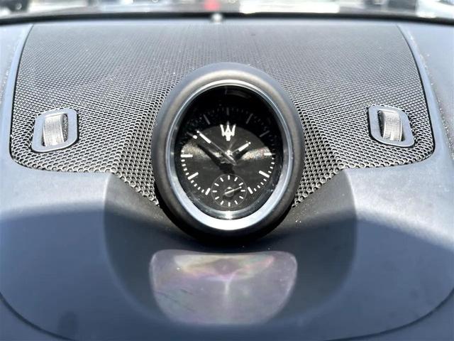Photo of 2022 Nero Ribelle Metallic Maserati Levante