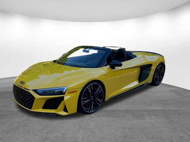 Photo of 2023 Vegas Yellow/Black Roof Audi R8