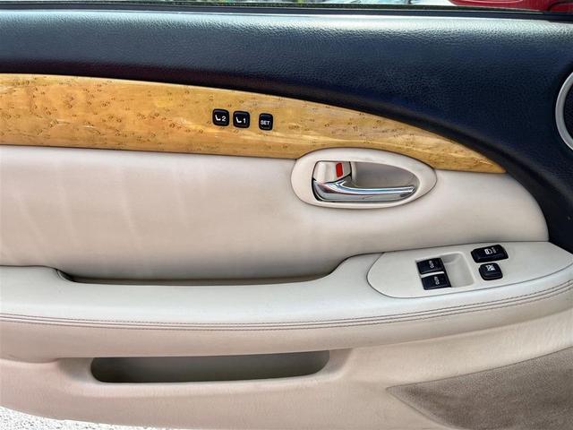 Photo of 2005 Absolutely Red Lexus SC 430