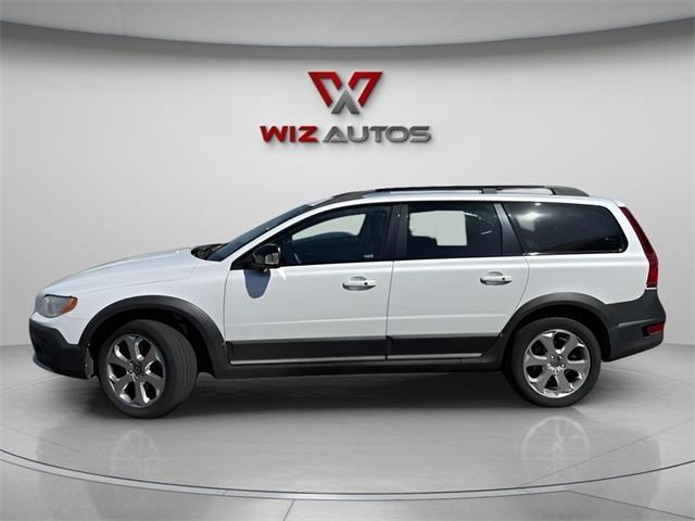 Photo of 2016 Ice White Volvo XC70