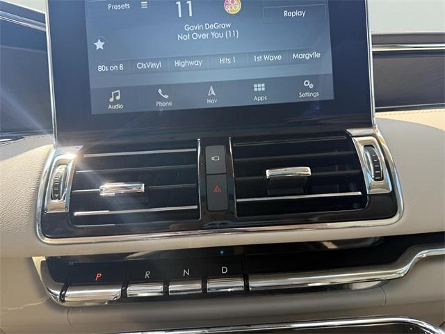 Photo of 2018 Mocha Lincoln Navigator