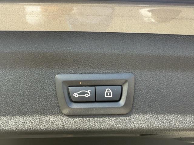 Photo of 2017 Melting Silver Metallic MINI Countryman