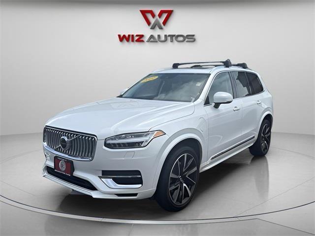 Photo of 2022 Crystal White Volvo XC90 Recharge Plug-In Hybrid