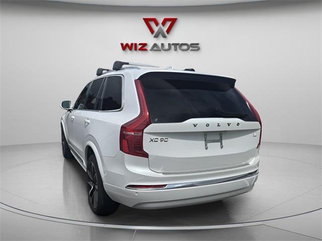 Photo of 2022 Crystal White Volvo XC90 Recharge Plug-In Hybrid