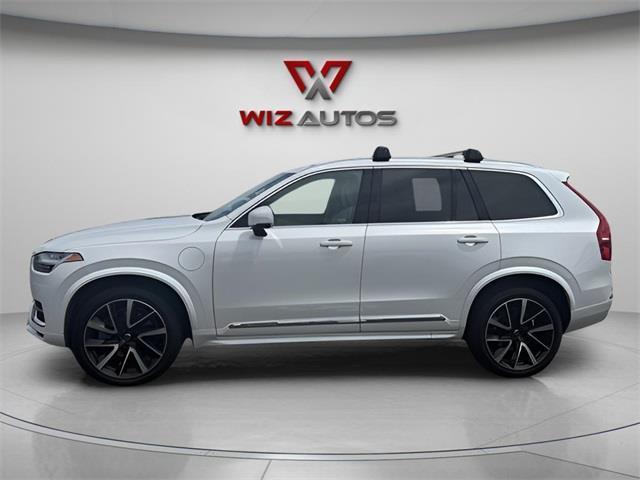 Photo of 2022 Crystal White Volvo XC90 Recharge Plug-In Hybrid