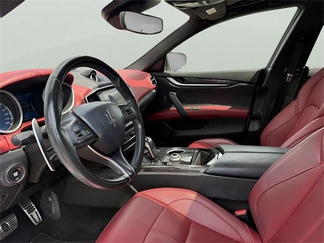 Photo of 2019 Bianco Maserati Ghibli