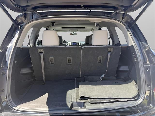 Photo of 2016 Crystal Black Pearl Honda Pilot