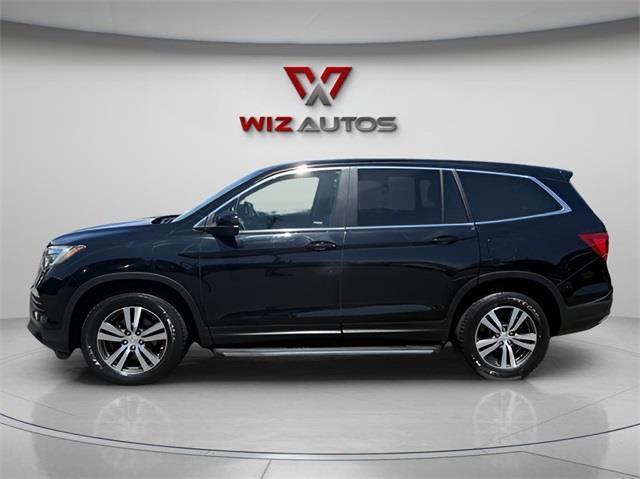 Photo of 2016 Crystal Black Pearl Honda Pilot