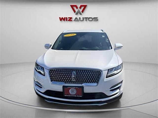 Photo of 2019 White Platinum Lincoln MKC