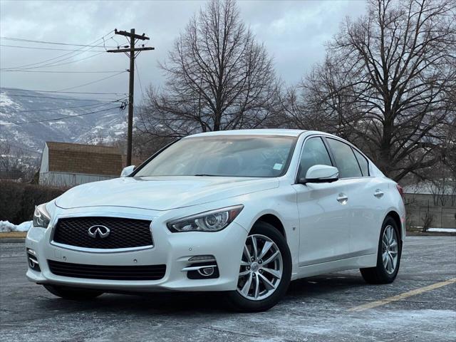 2015 Infiniti Q50