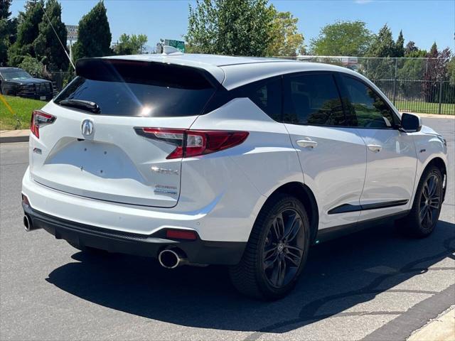 Photo of 2021 White Acura RDX