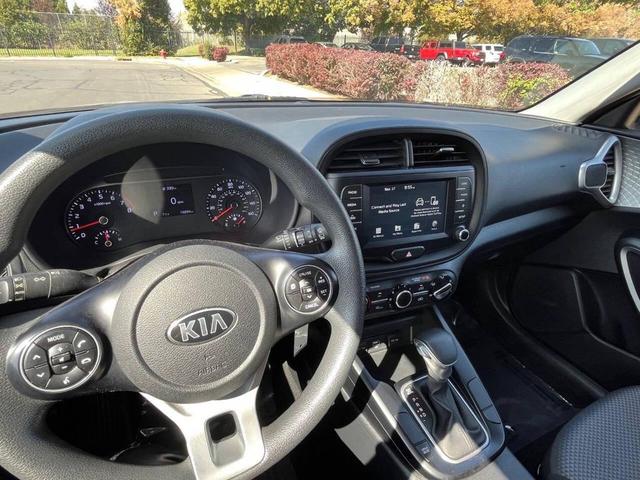 Photo of 2021 Silver Kia Soul