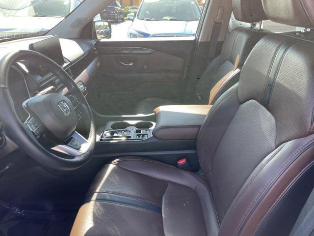 Photo of 2024 Modern Steel Metallic Honda Pilot